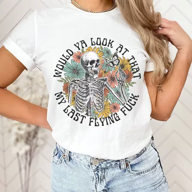Skelett-Wildblumen-T-Shirt