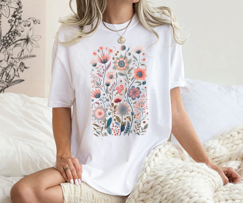 Frühlings-Aquarell-Wildblumen-ästhetisches Wildblumen-Shirt