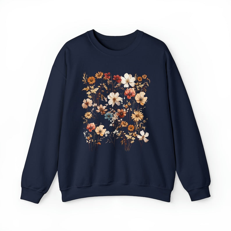Vintage Sweatshirt mit gepressten Blumen. Übergroßes Wildblumen-Sweatshirt