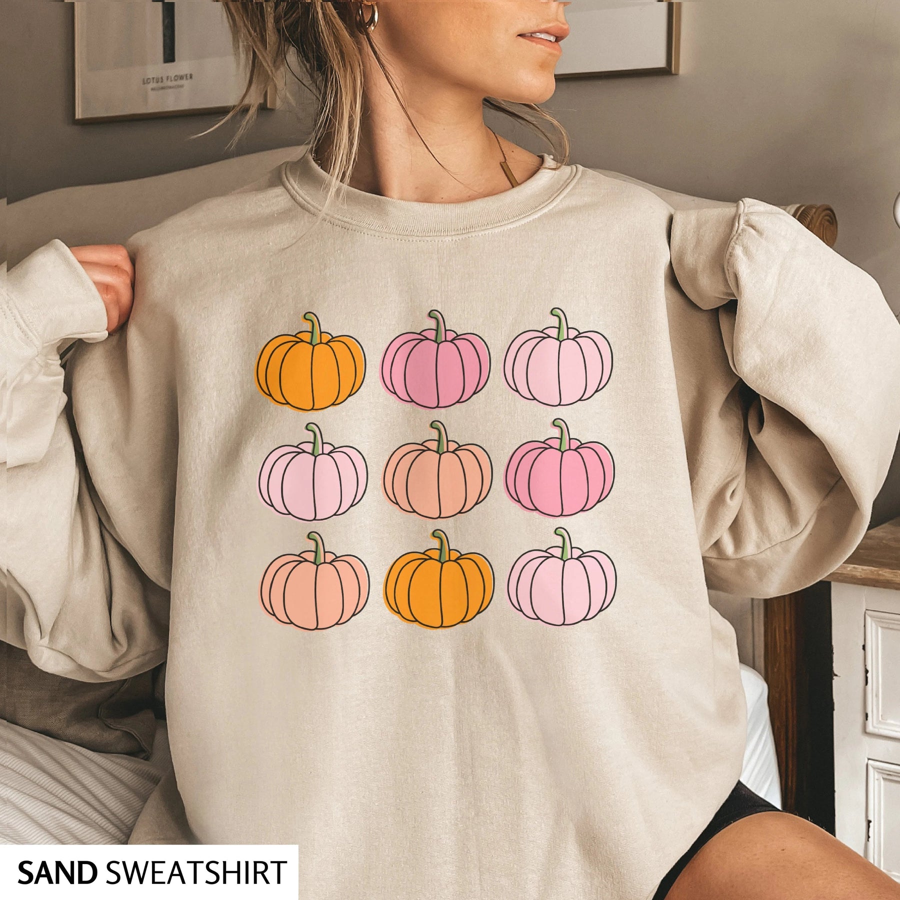Women's Fall Pumpkin Vintage Thanksgiving Crew Neck Comfort Sweatshirt