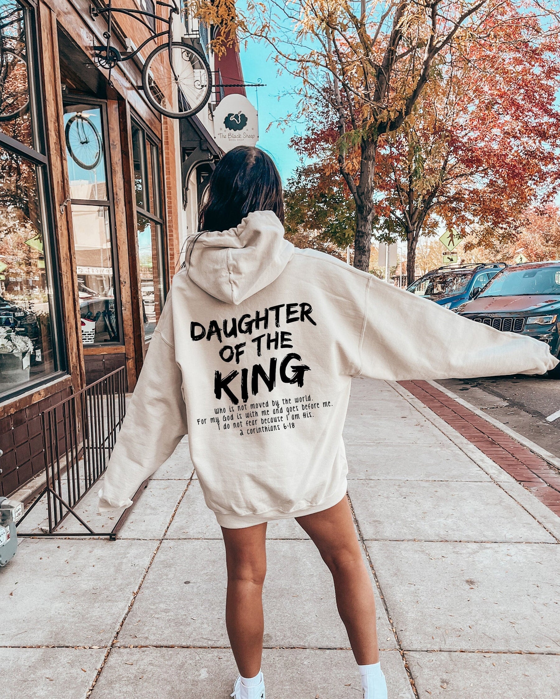 King's Daughter Christian Women's Beautiful Bible Verse Sweatshirt