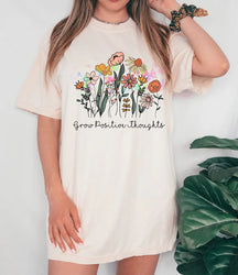 Wachsen Sie positive Gedanken, Wildblumen-Shirt